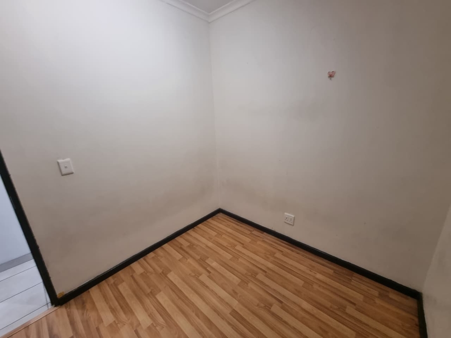 To Let 2 Bedroom Property for Rent in Observatory Western Cape